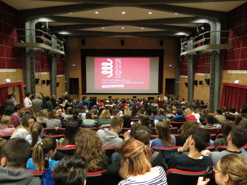 Bisio e Colombo al teatro Rainerum